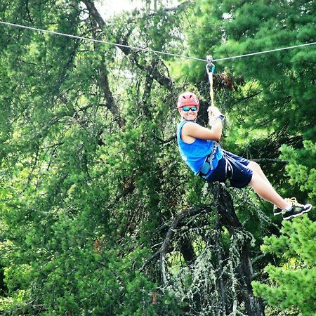 Pine Point Lodge Resort & Motel Crane Lake 外观 照片
