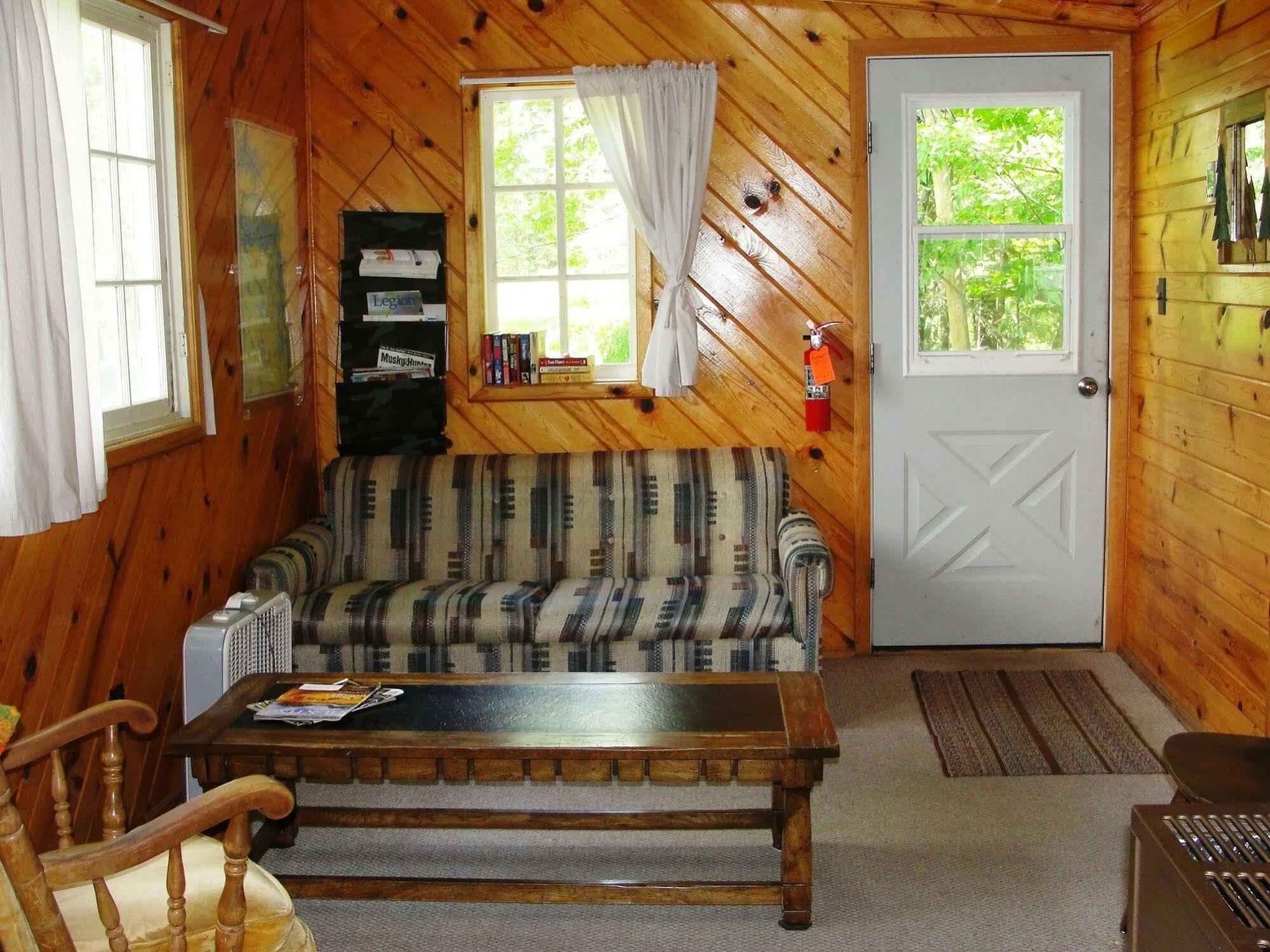 Pine Point Lodge Resort & Motel Crane Lake 外观 照片