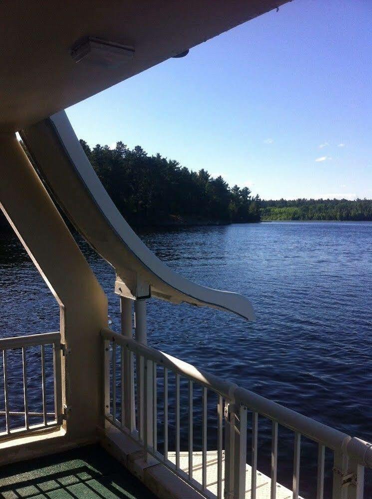 Pine Point Lodge Resort & Motel Crane Lake 外观 照片
